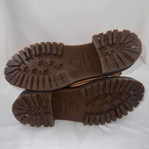 Timberland Women's Courmayeur Valley Chelsea Fashion Boot Wheat Nubuck Size 10 - Picture 3 of 5